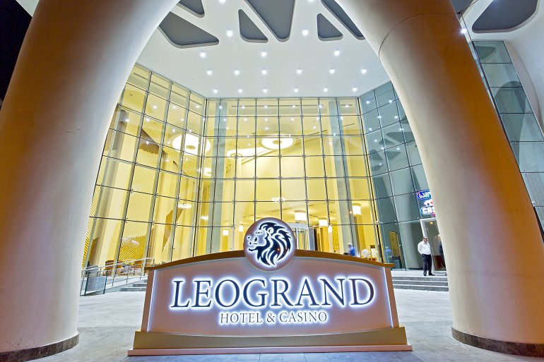 Leogrand Casino entrance