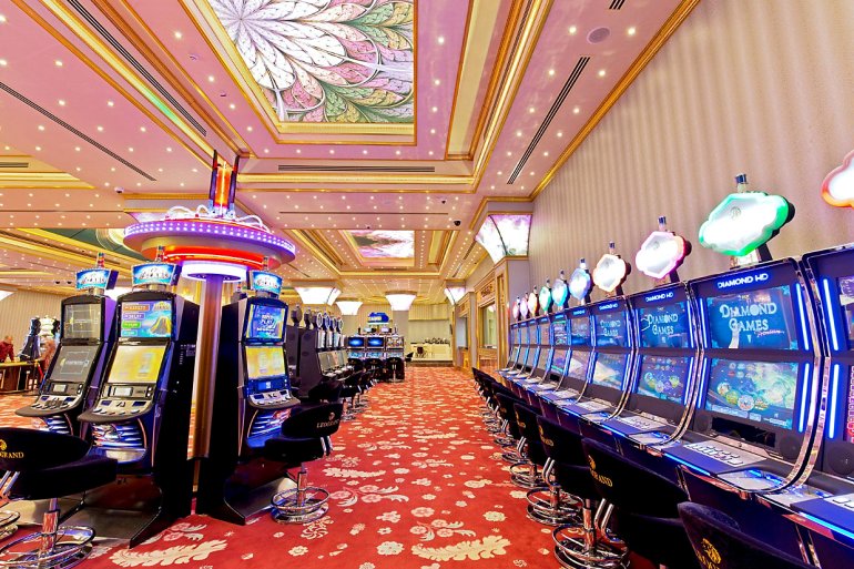 Leogrand Casino slots