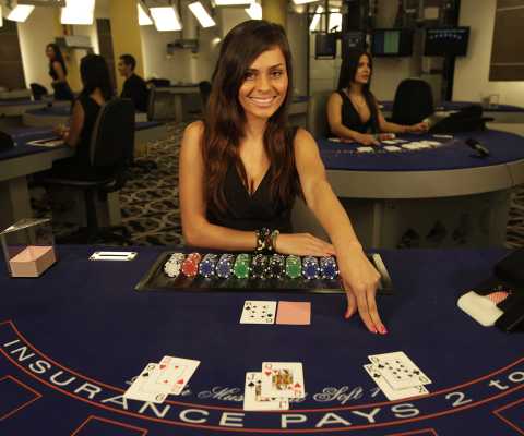 How to Pass a Casino Dealer Interview