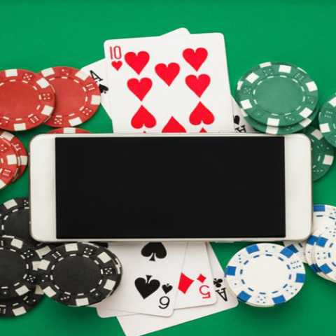 Why online gambling is more dangerous than casino gambling