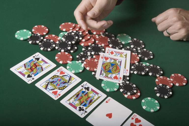 The situation in poker in Community card Cards in Community Cards