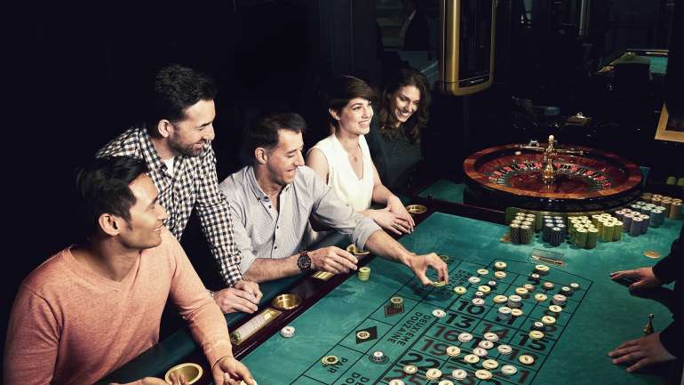 Gameplay on the roulette in a casino in Roulette Roulette in Roulette