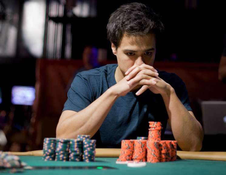 The situation at the poker table in Ante Poker player in Ante