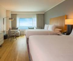 Royal Princess Members Club: 2 Double Beds with Club Access
