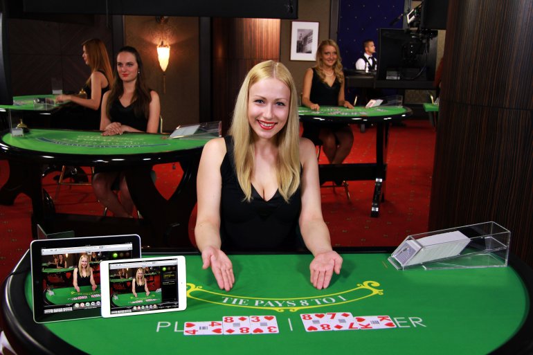 Live baccarat dealer at online casino