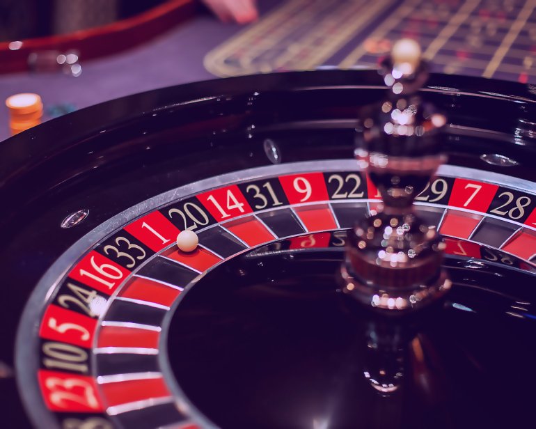 Dealers Choice: How To Play Russian Roulette Poker 