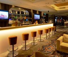 Olympic Casino Kaunas: Bar in casino