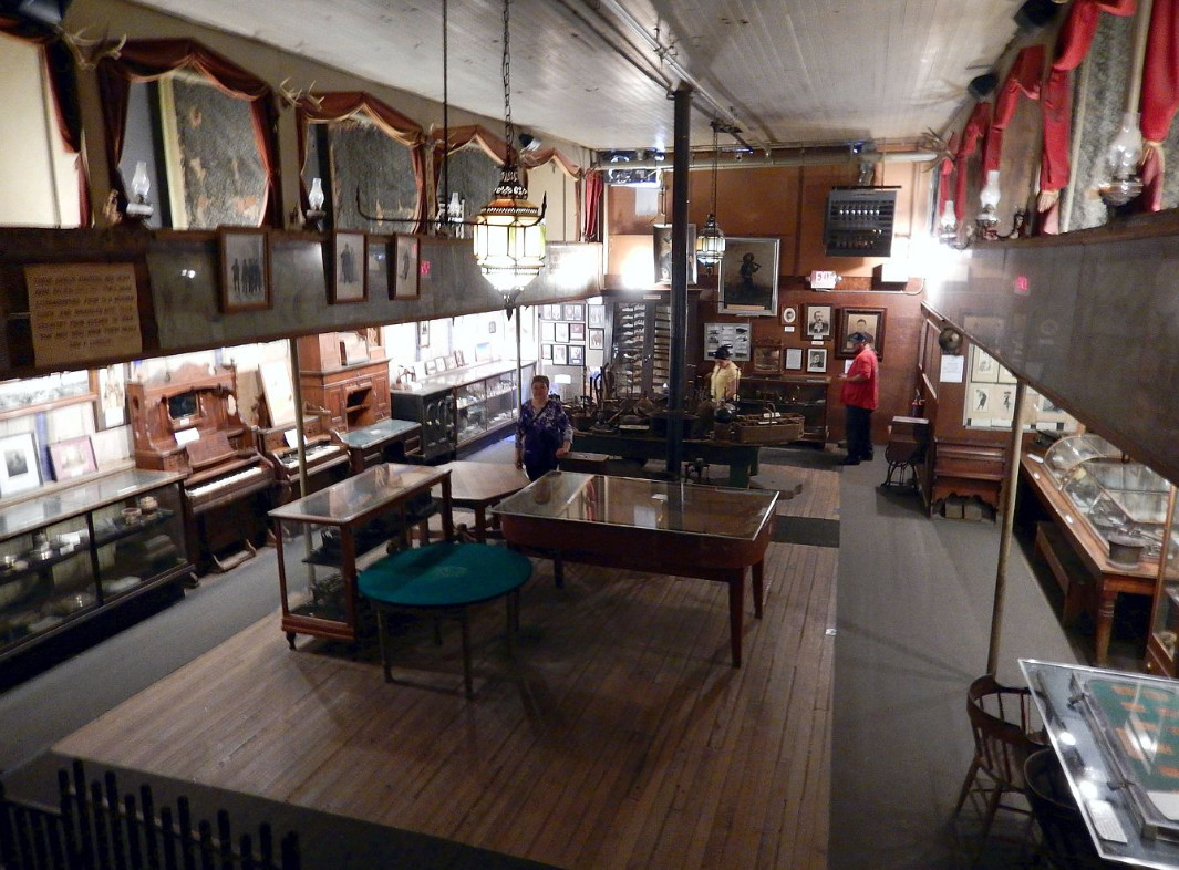 Truth and Fiction about the Legendary Bird Cage Theatre (About Casino